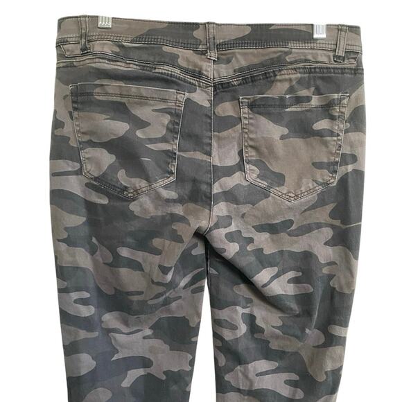 Democracy "AB" Solution Camo Grey Side Zip Jegging Size 8 - Excellent - Picture 11 of 16